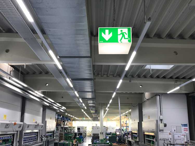 IMI Norgren'in Buschjost fabrikasında verimli LED'ler ve akıllı aydınlatma emisyonların azaltılmasına nasıl yardımcı oldu?